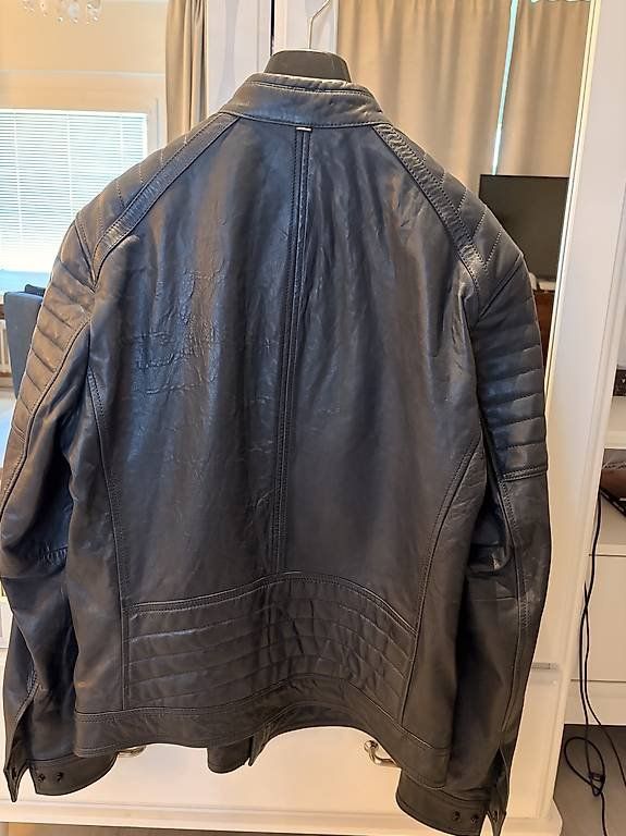 Strellson Jacken: Neue Strellson Lederjacke Ghost Gr 52 / L – Neu (gemäss Beschreibung) aus Weinfelden von Klebstreifen 2