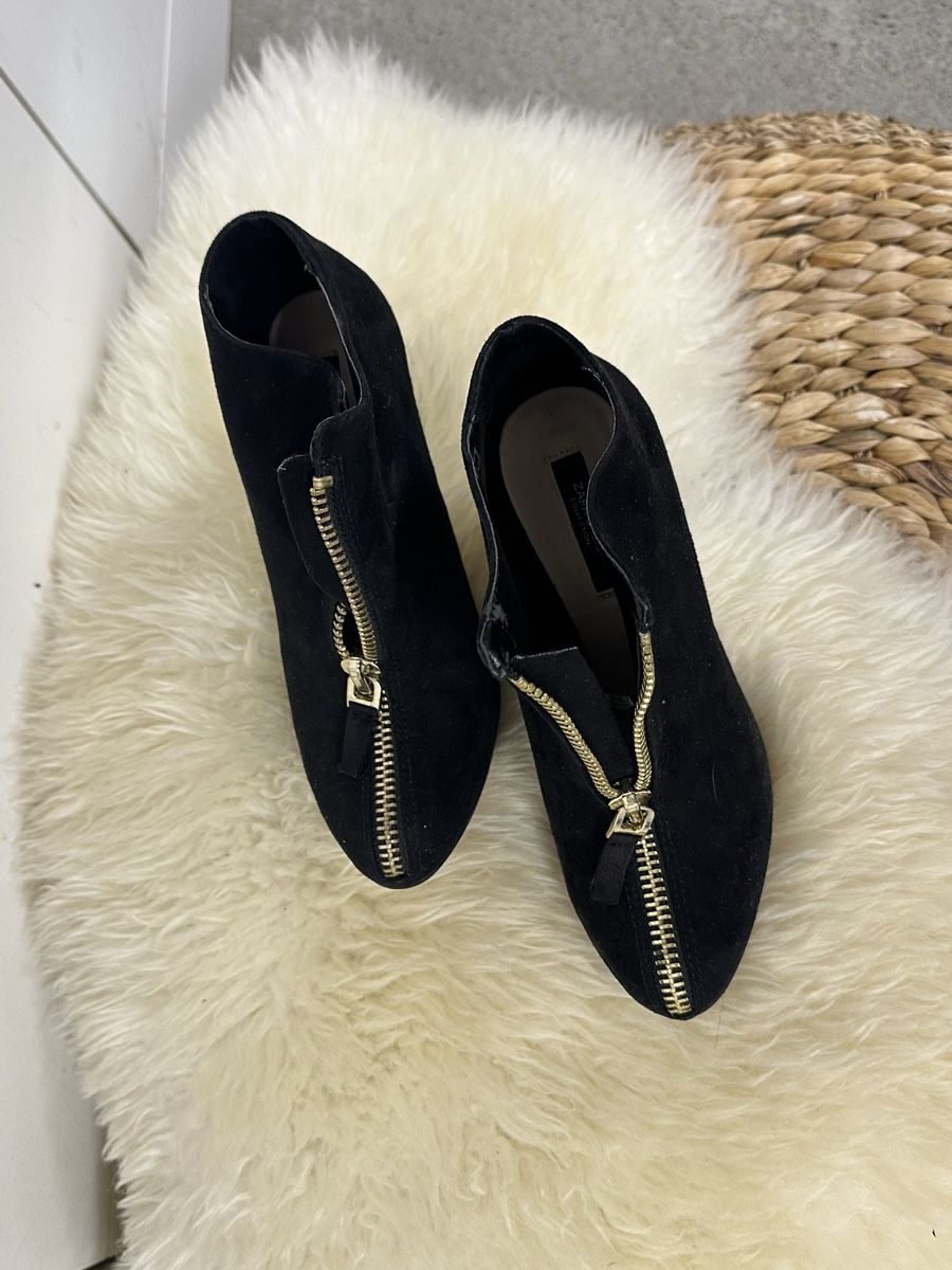 Scarpe da donna: Zara Basic Black Suede Heeled Ankle Boots, Size 37 – Usato da Zürich venduto da Jocki02 1