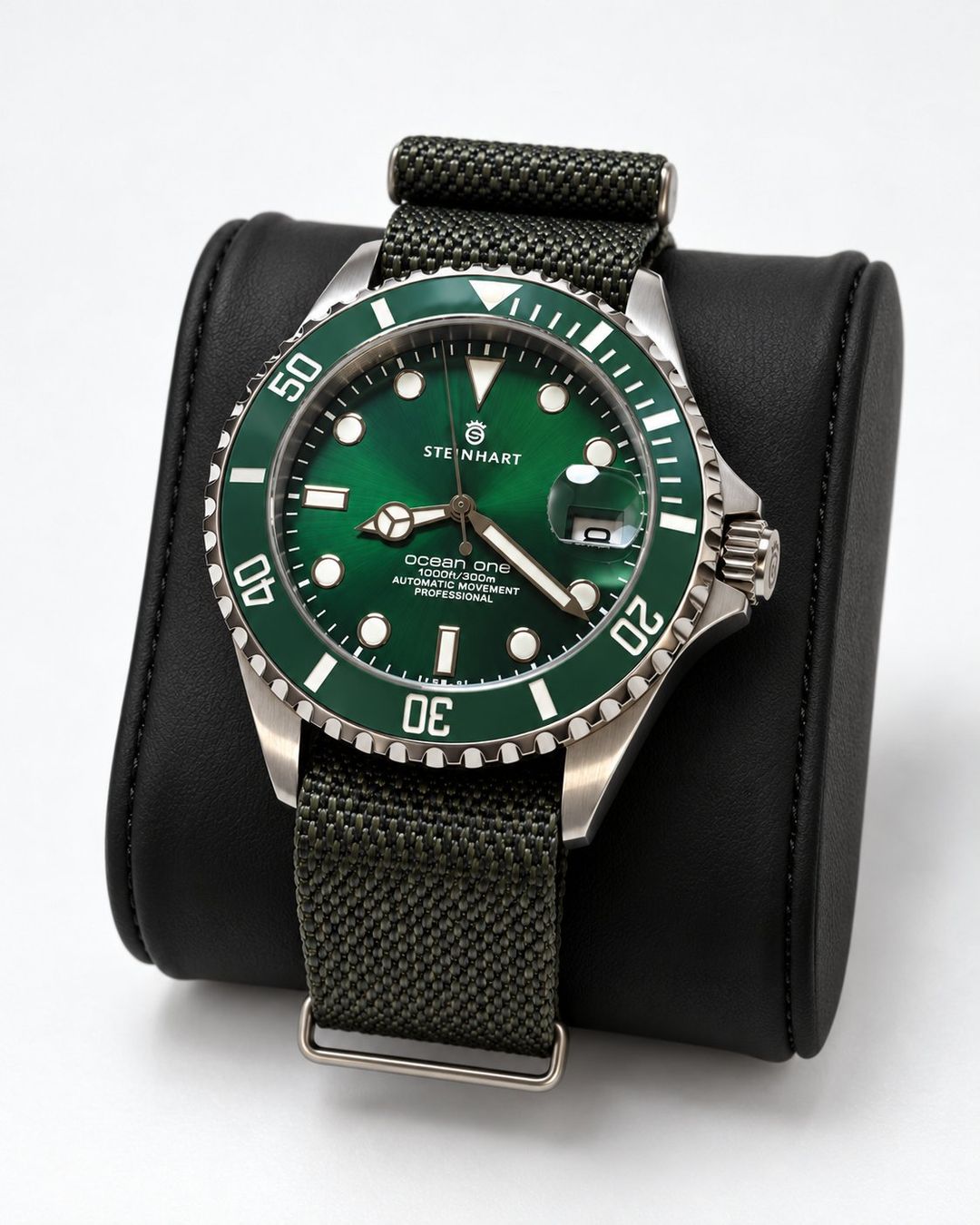 Steinhart Orologi: Steinhart Ocean One Double-Green Ceramic Premium 39mm – Usato da Frauenfeld venduto da wiseoldman 1