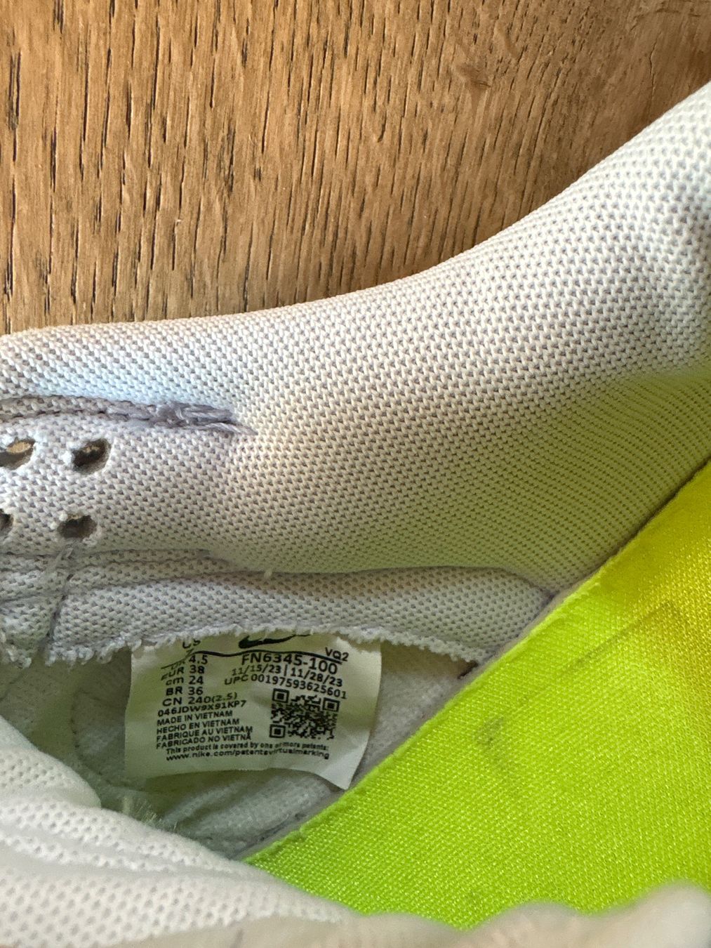 Nike Herrenschuhe: Nike Sneaker Gr.38 (eher klein geschnitten) – Gebraucht aus Sevelen von giawe07 2