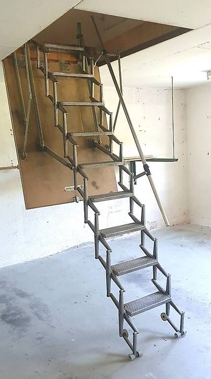 Scale: Treppe- Scherentreppe, gross, für in Lager oder Garage – Usato da Winterthur venduto da BauTeilLaden2000