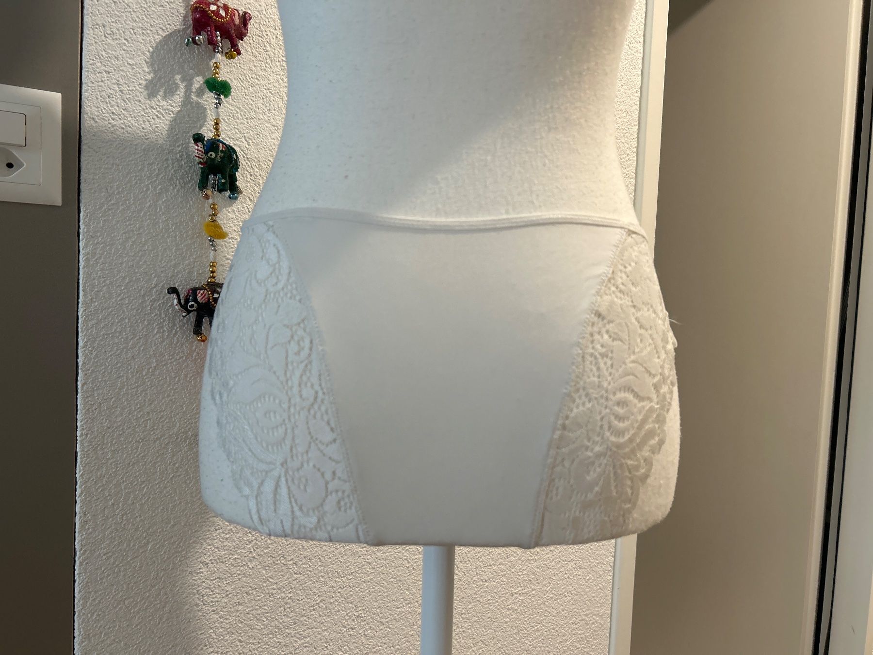 Sonstige Unterwäsche: Damen Slip nature mit Spitzen – Neu (gemäss Beschreibung) aus Brunnen von Nala2929 5