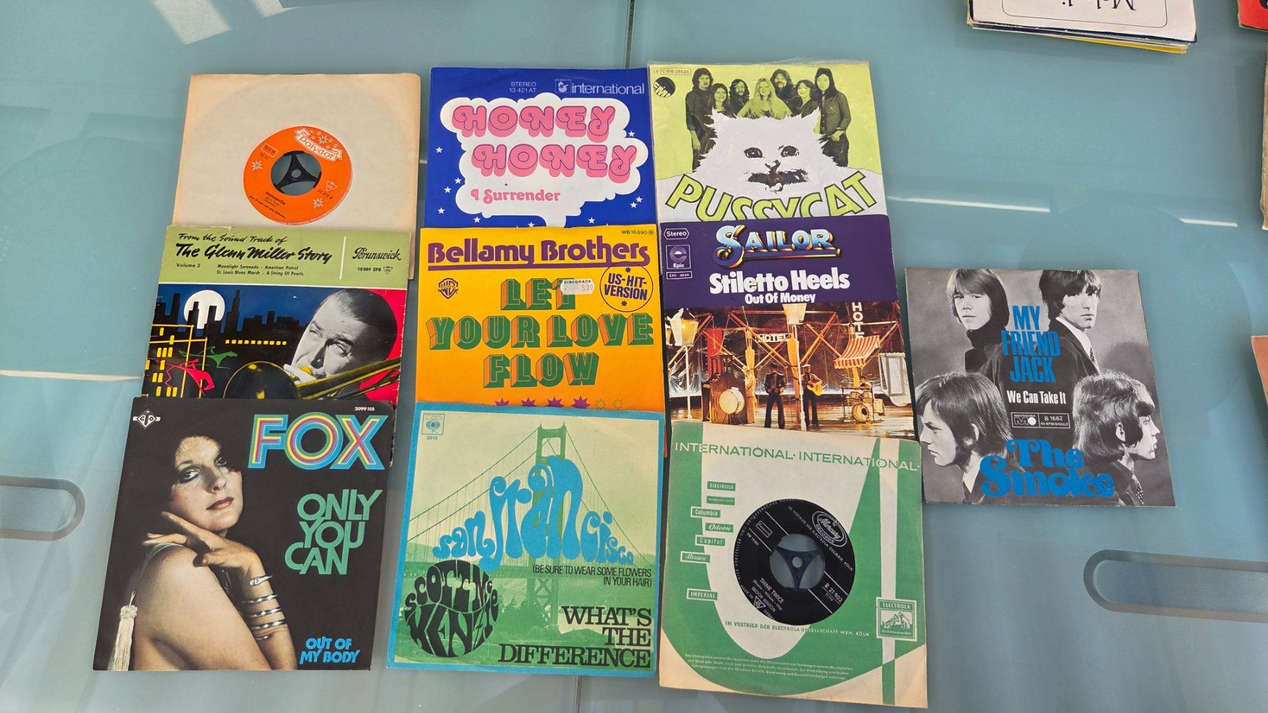 Schallplatten: Vintage Schallplatten-Sammlung, Singles – Gebraucht aus Pratteln von Barfuss999