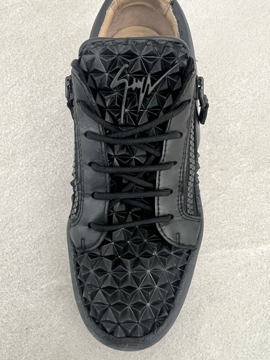 Zanotti Chaussures hommes: Giuseppe Zanotti Sneaker schwarz – D'occasion à Luzern par danijelk