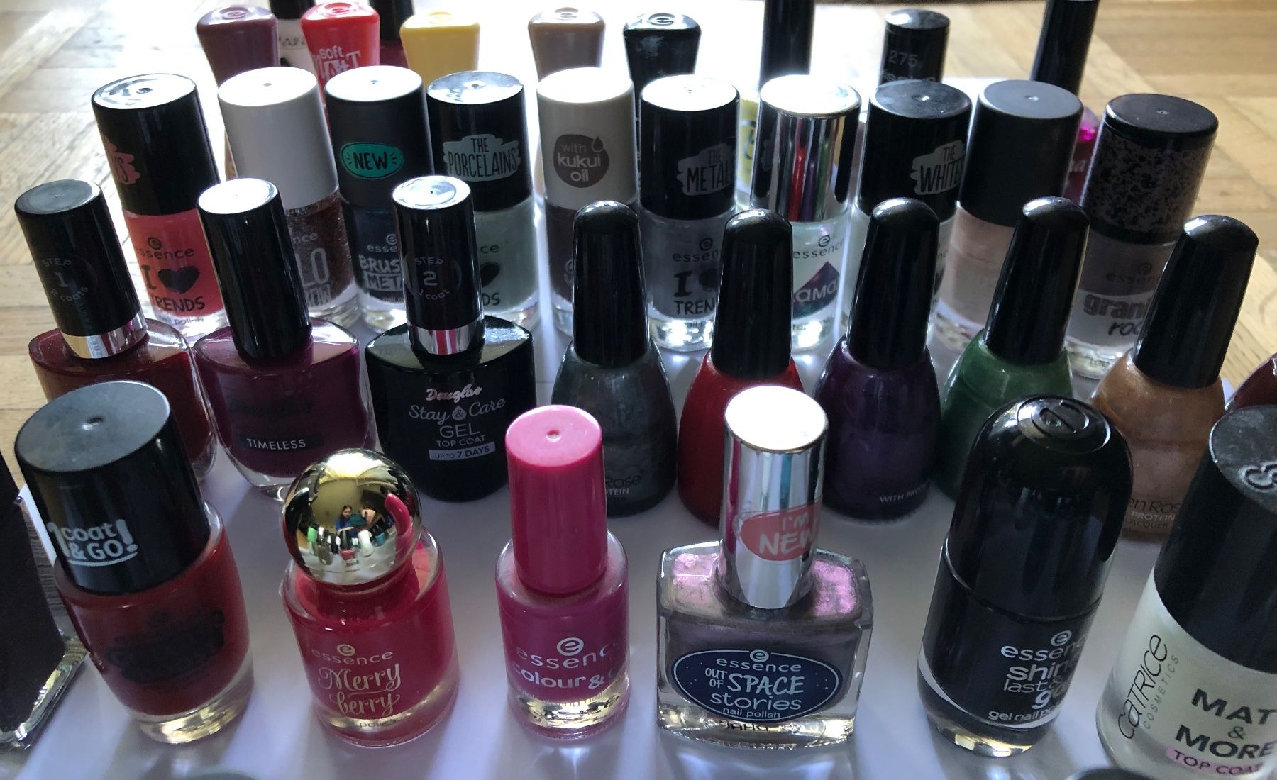 Smalto per unghie: 62 Nagellacke – Usato da Mollis venduto da ges_vlm6 6