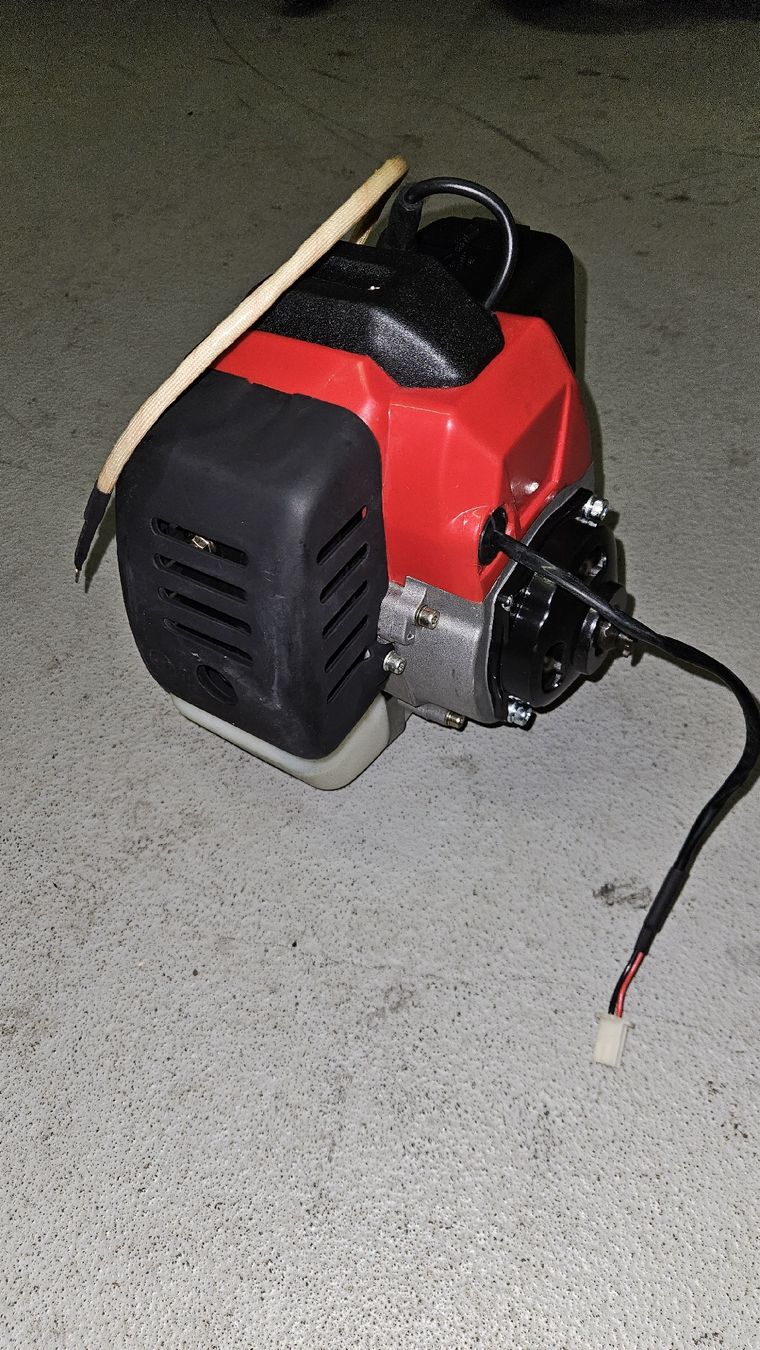 Motori: 2-Takt Motor 50ccm mit Elektrostarter – Nuovo (secondo la descrizione) da Konolfingen venduto da Viperahelvetica 1