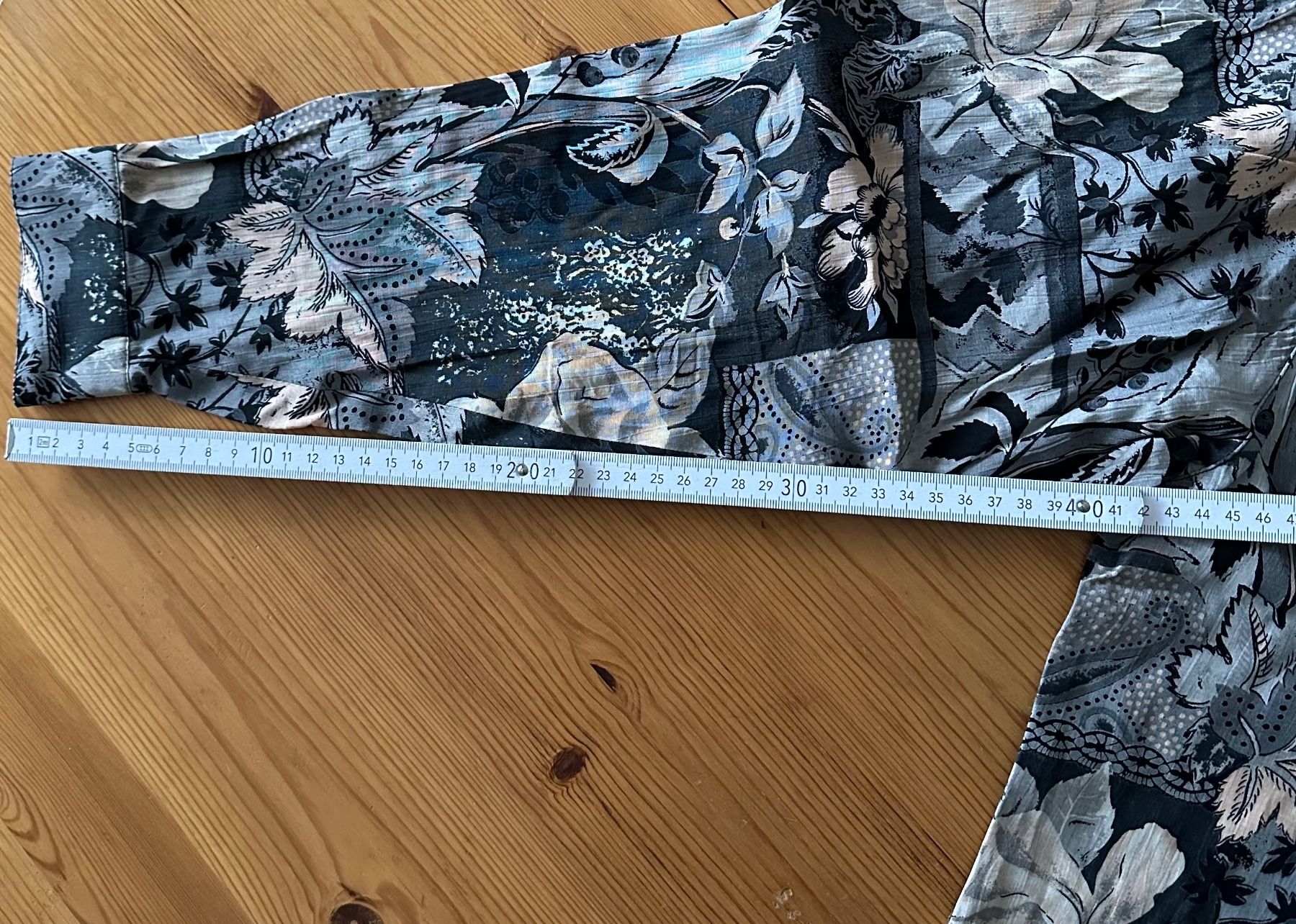 Costumi: Deux Piece 1v3 – Usato da Winterthur venduto da jud_xfw6 7