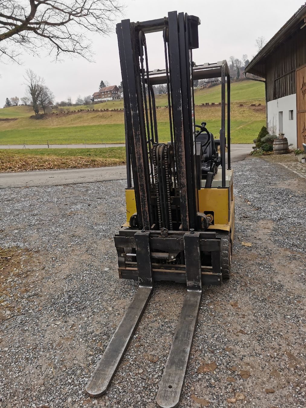 Carrelli elevatori e a forche: Yale Elektro Stapler – Usato da Benken SG venduto da GSX-R82 2