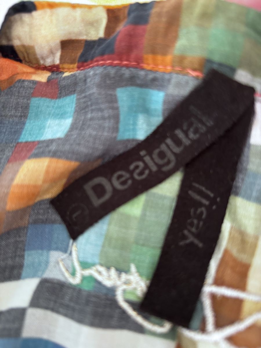 Desigual Camicette: Desigual Bluse mit Blumen und Schmetterlinge, Grösse S – Usato da Basel venduto da NellyBotti 3