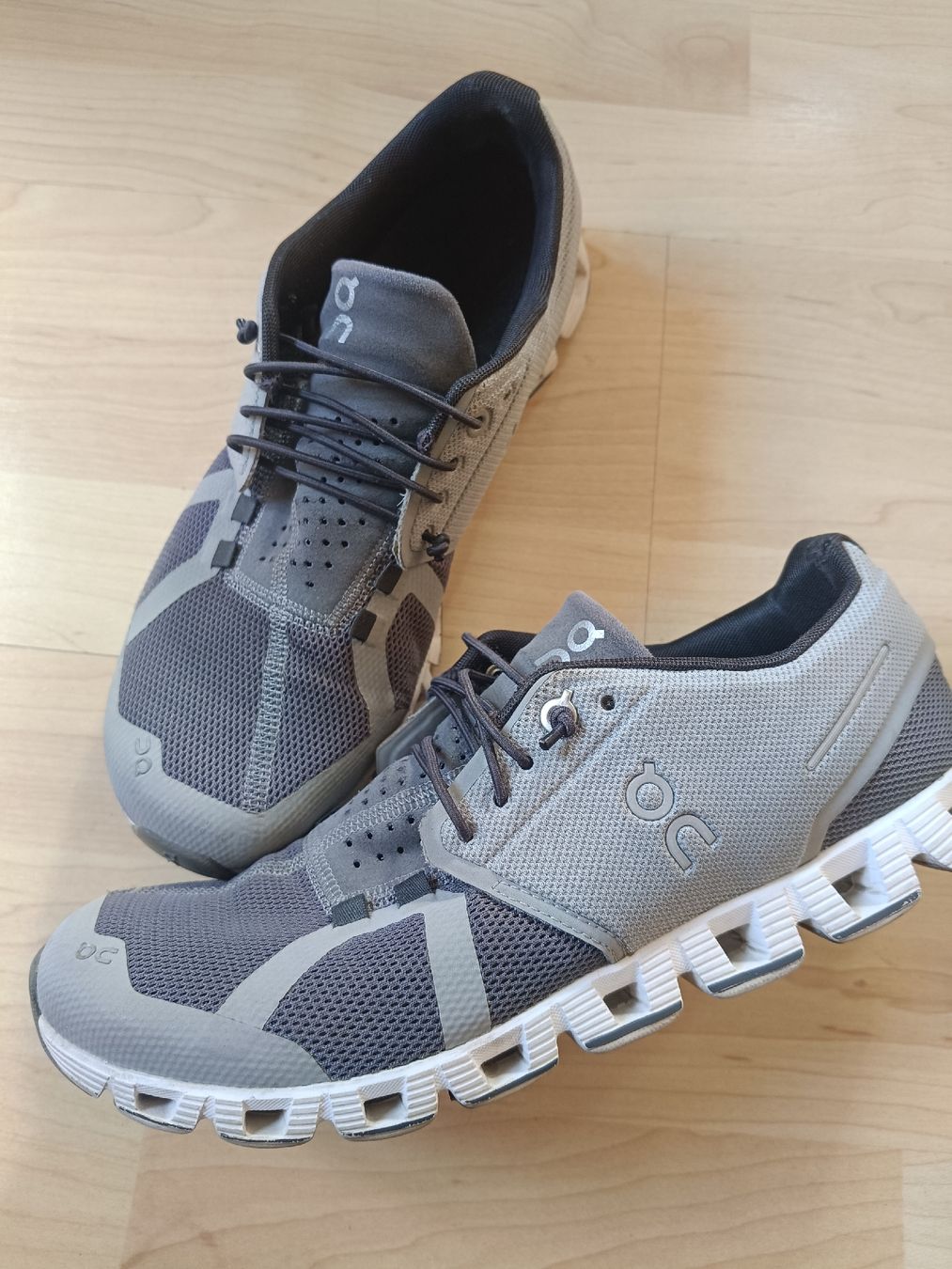 On Herrenschuhe: On Cloud Schuhe, Grösse 40.5 – Gebraucht aus Adliswil von Vimovi