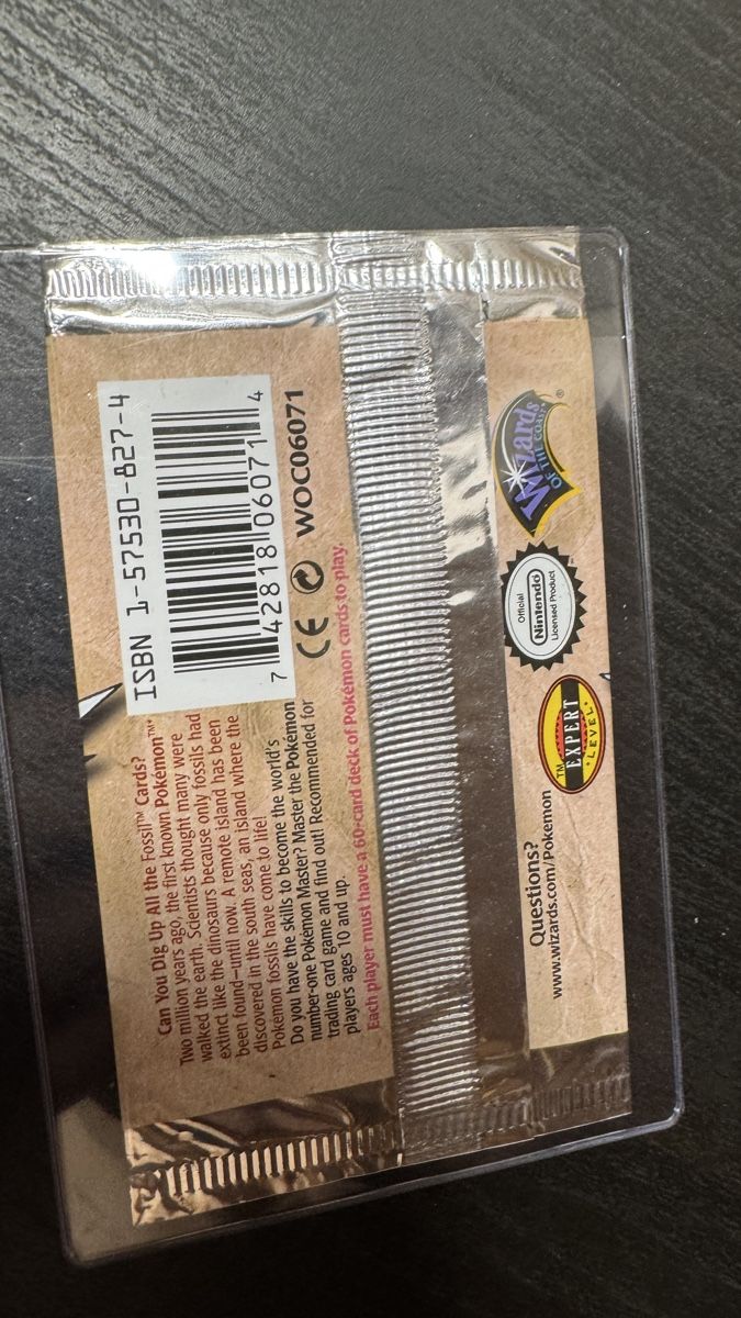 Pokémon Cartes à collectionner: EMPTY FOSSIL BOOSTER ED1 POKÉMON – D'occasion à Belprahon par Rob_ain 1