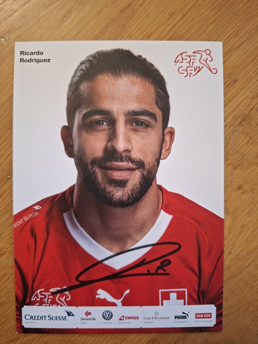 Autografi: Ricardo Rodriguez Autogrammkarte Schweizer Nati – Usato da Thun venduto da wuschu 1