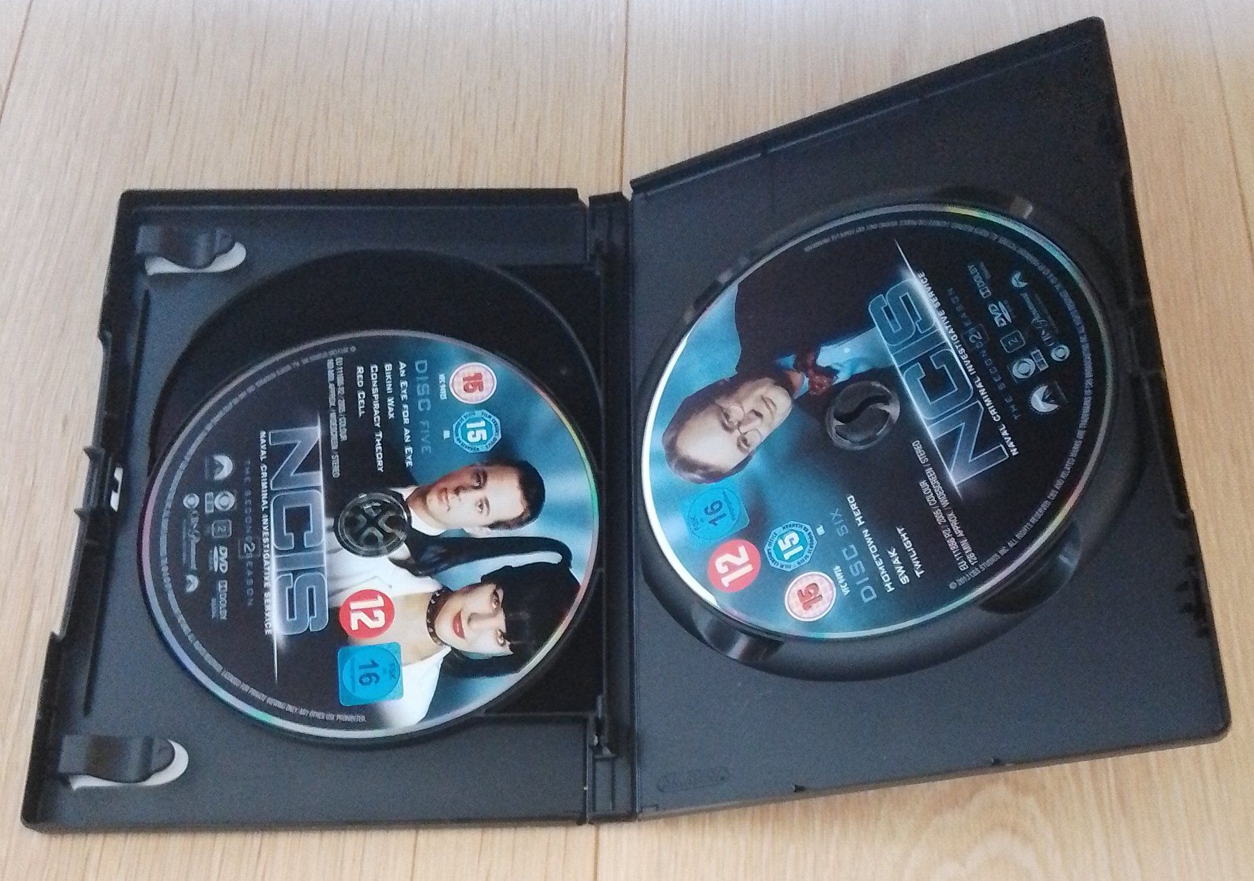 Alle DVDs: DVD NCIS Season 2.2 Disc four - six – Gebraucht aus Wohlen AG von salamanderspielwaren 3