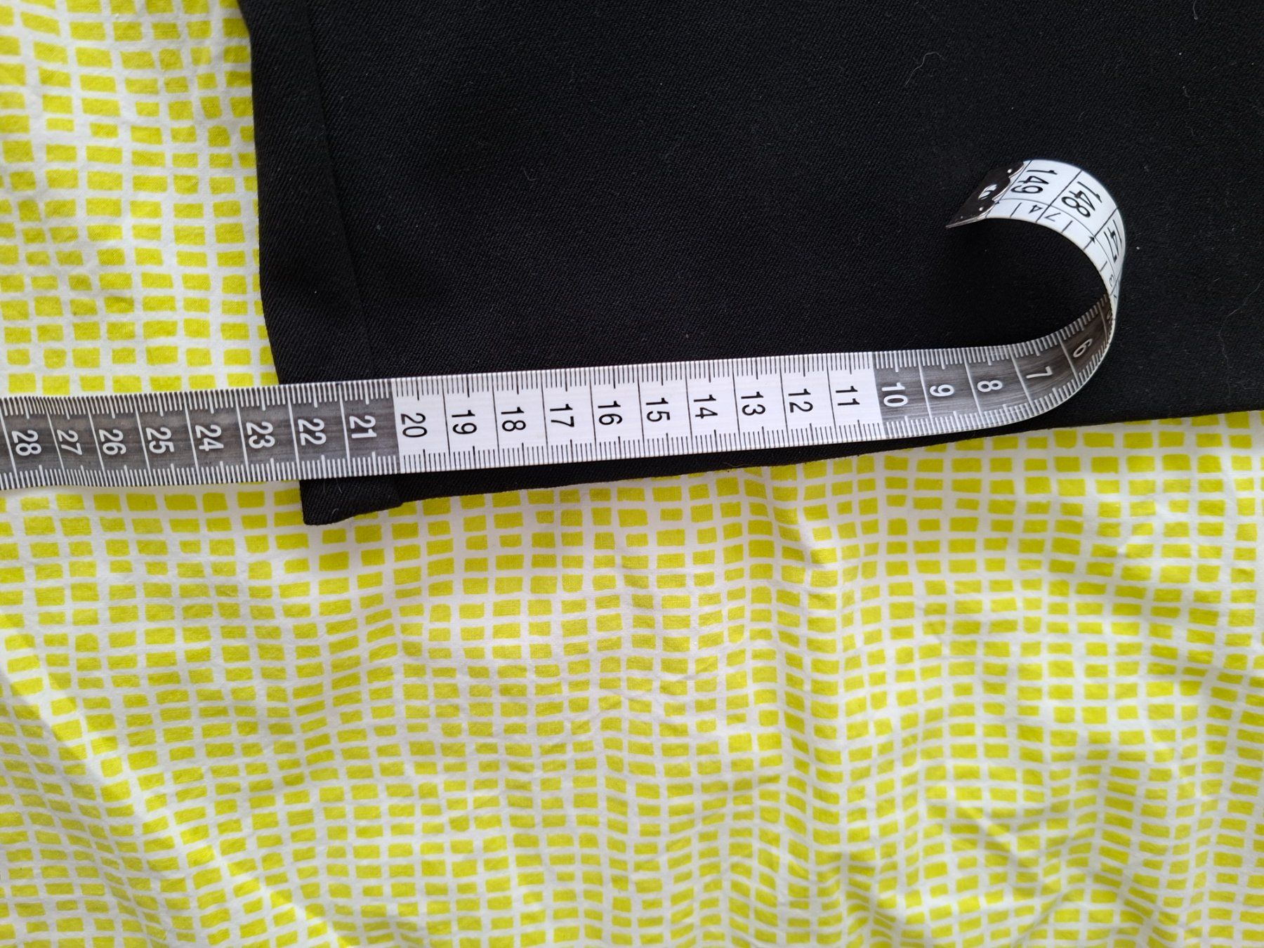Pantaloni: Hose Elemente Clemente 46 – Usato da Biel/Bienne venduto da NinaArnes29 3
