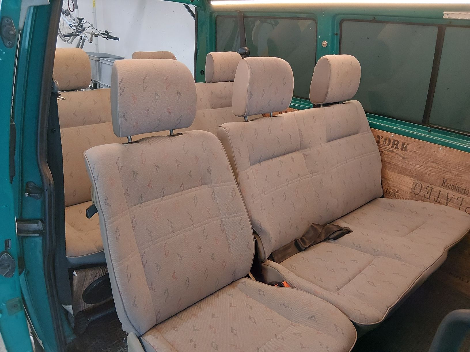 VW Automobili: VW T4 Syncro Swiss Profi mit Differenzialsperre – Usato da Wald ZH venduto da Beobachtungswagen 5