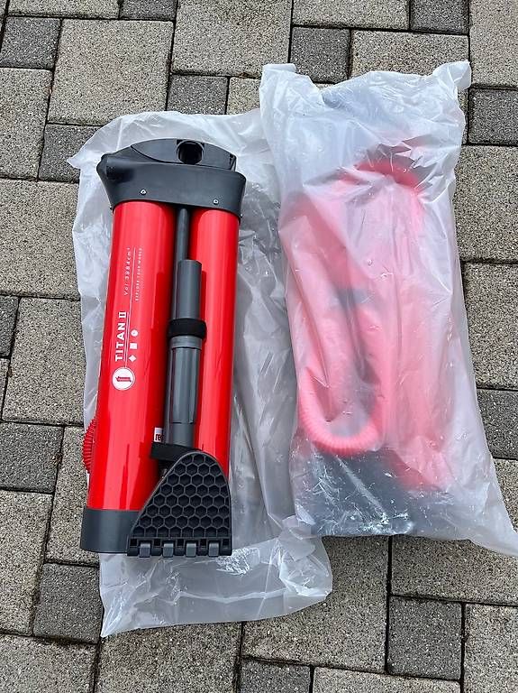 Pompe & Parti di ricambio: 1 pompe stand up paddle Redpaddle Titan – Nuovo (secondo la descrizione) da Le Mouret venduto da Nrju