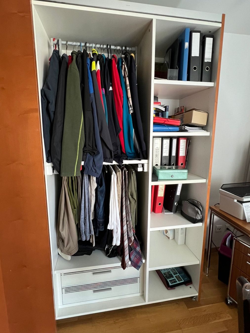 Pfister Armadi: Kleiderschrank Möbel Pfister – Usato da Solothurn venduto da Spicar 2