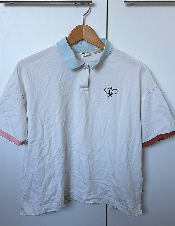 Magliette Polo: Levis Polo Tshirt Grösse S – Usato da Bern venduto da sshueli