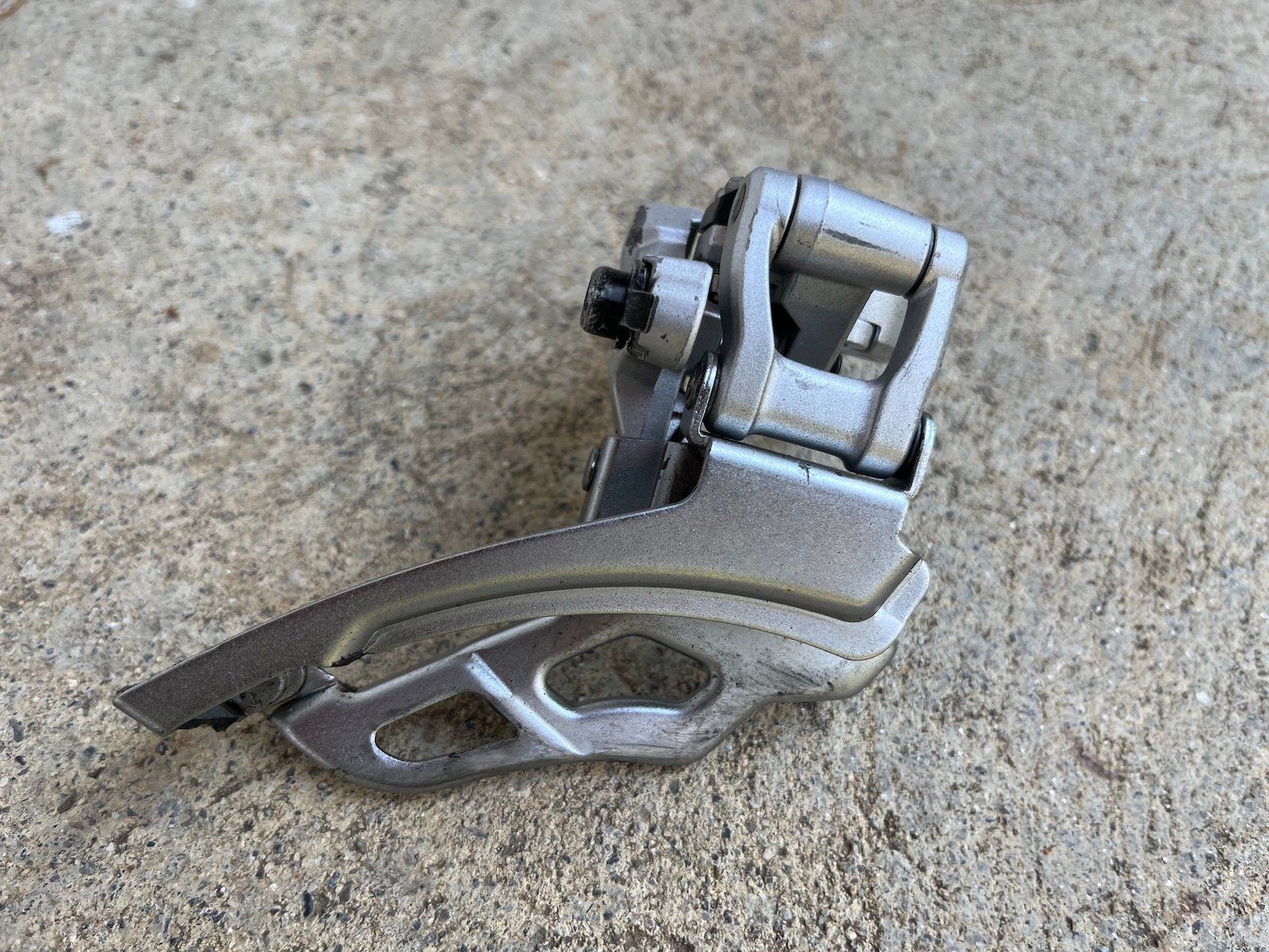 Sram Pezzi di ricambio: Sram X7 Umwerfer 3-Fach – Usato da Massongex venduto da thn311