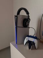 PlayStation 5 + Zwei Controller, Headset, Ladegerät