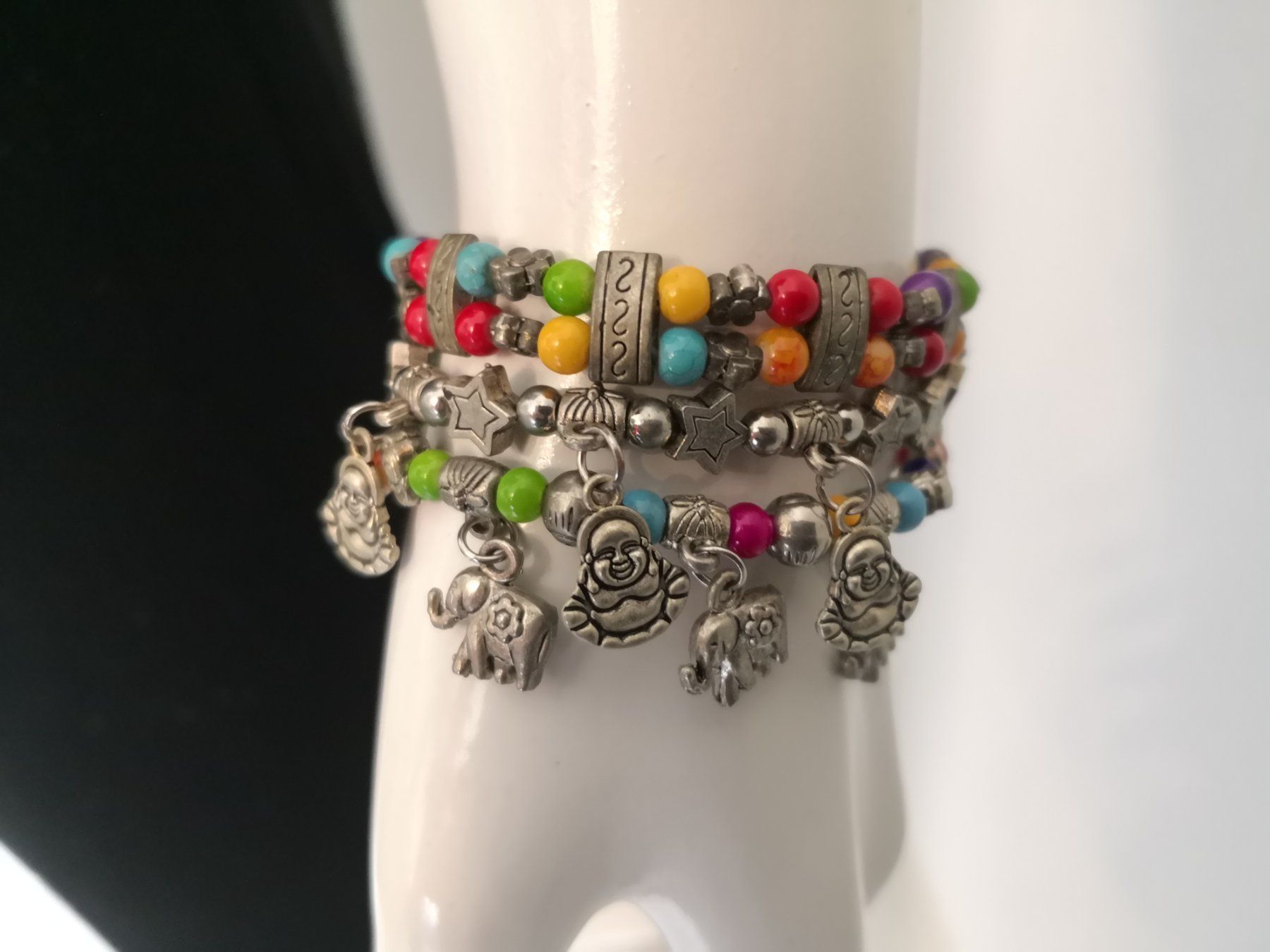 Armbänder & -reifen: 🤩BOHO-CHIC 3 ETHNO ARMBÄNDER MIT PERLEN & AMULETTEN NEU – Neu (gemäss Beschreibung) aus Olten von Naja-Twins-Twins