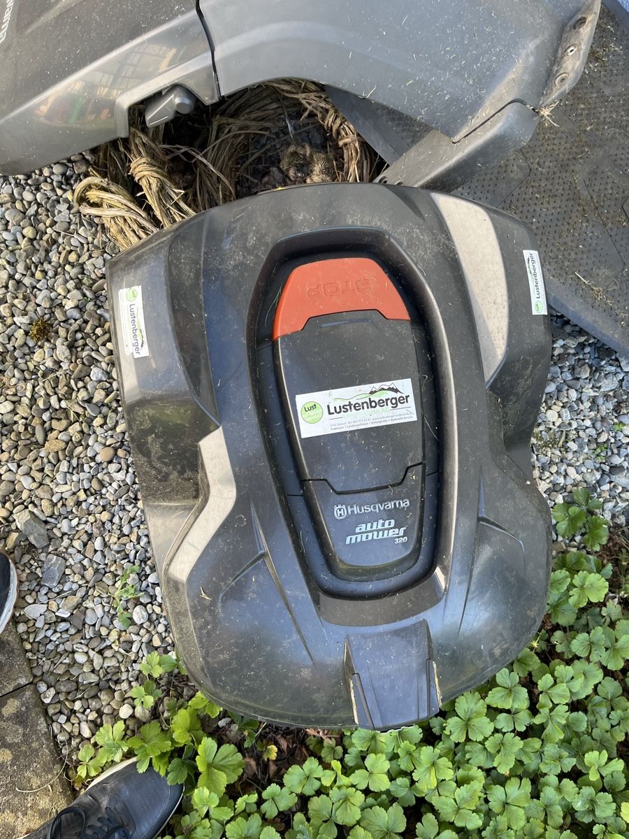 Tagliaerba: Husqvarna Auto Mower 320 – Usato da Beinwil am See venduto da drenirb