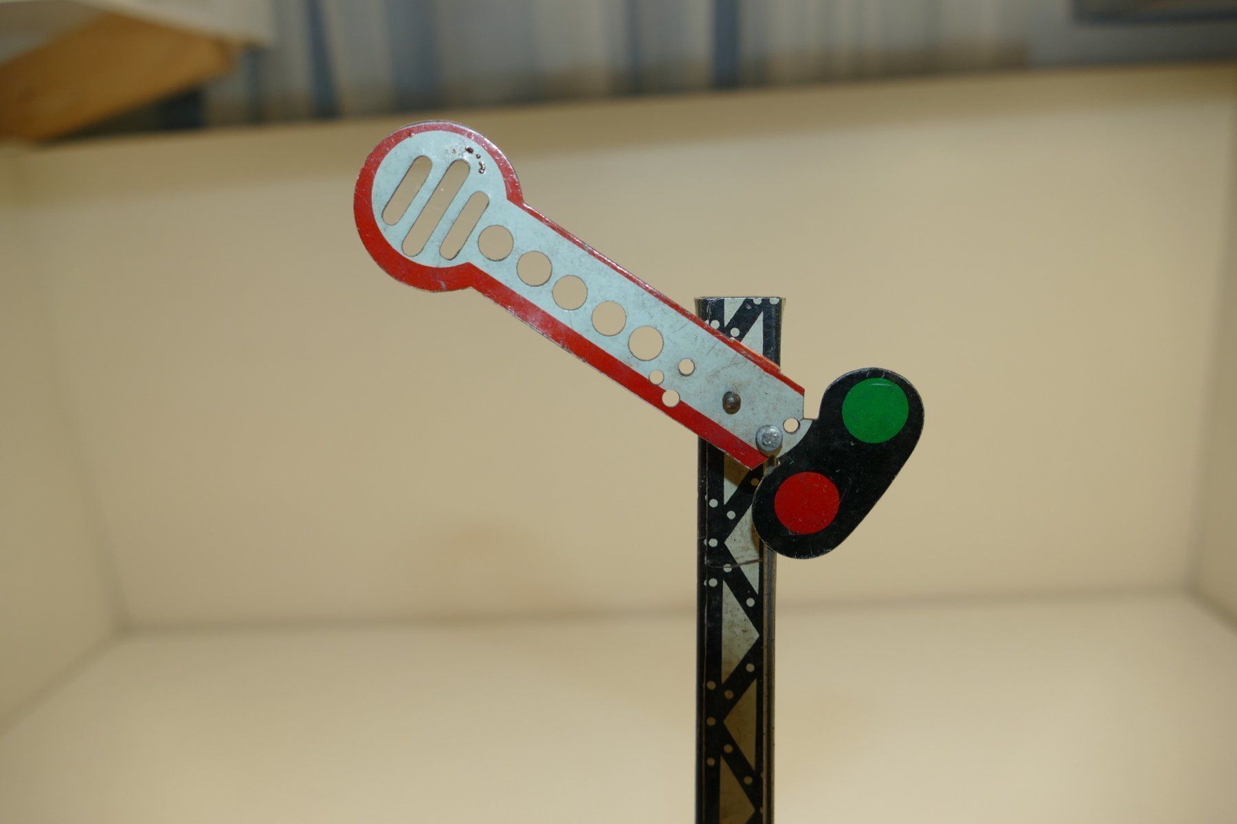 Modellini di ferrovie: Spur 0/1: Handsignal – Usato da Niederhasli venduto da rail-duerst 1