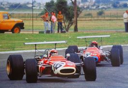 Foto Clay Regazzoni vor Jo Siffert an der Temporada 1968