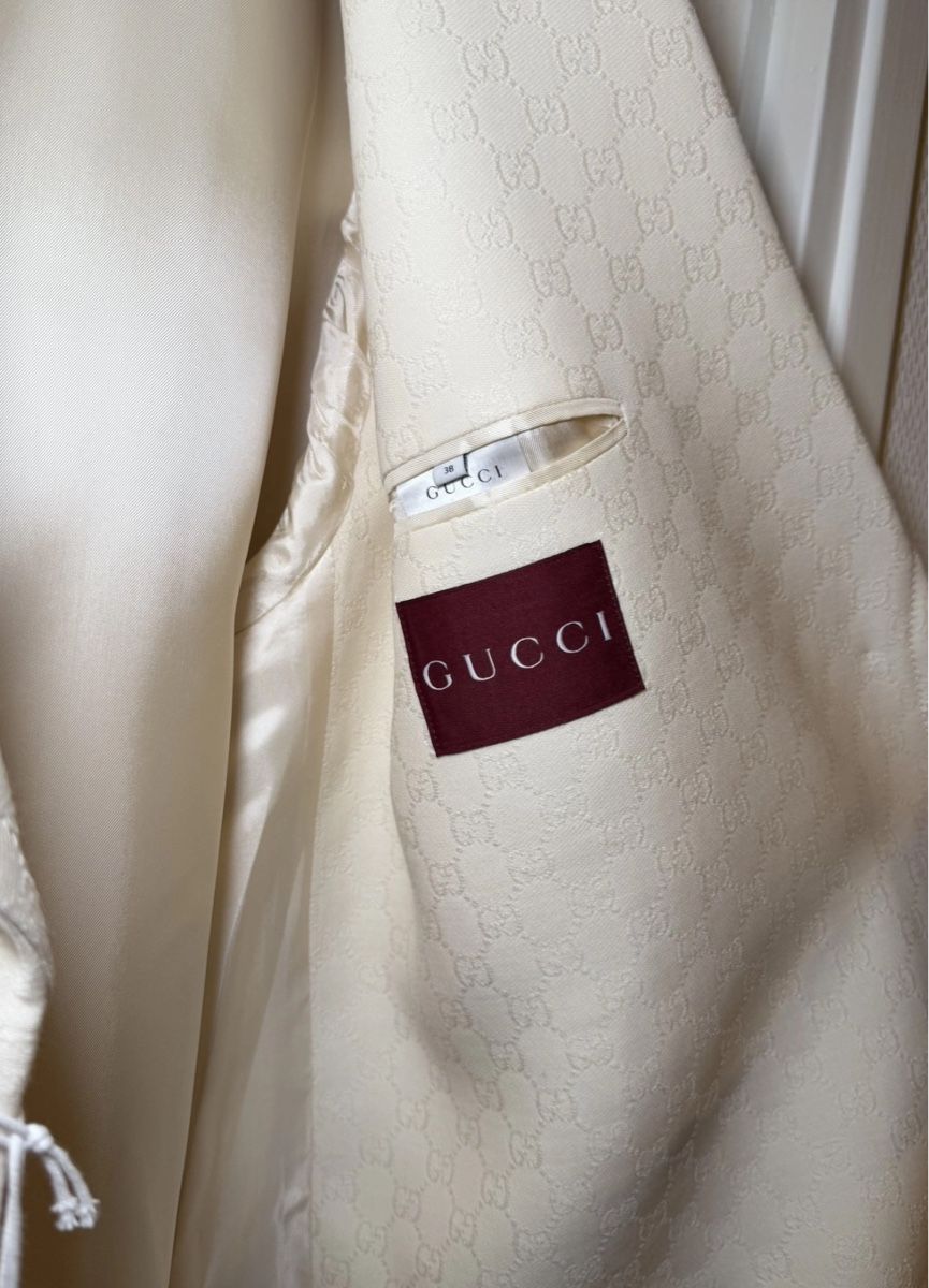 Gucci Cappotti: Gucci Beige Wool Coat - Size 38, New with Tag. – Nuovo e nell'imballaggio originale da Thonex venduto da Lux_brands01 4