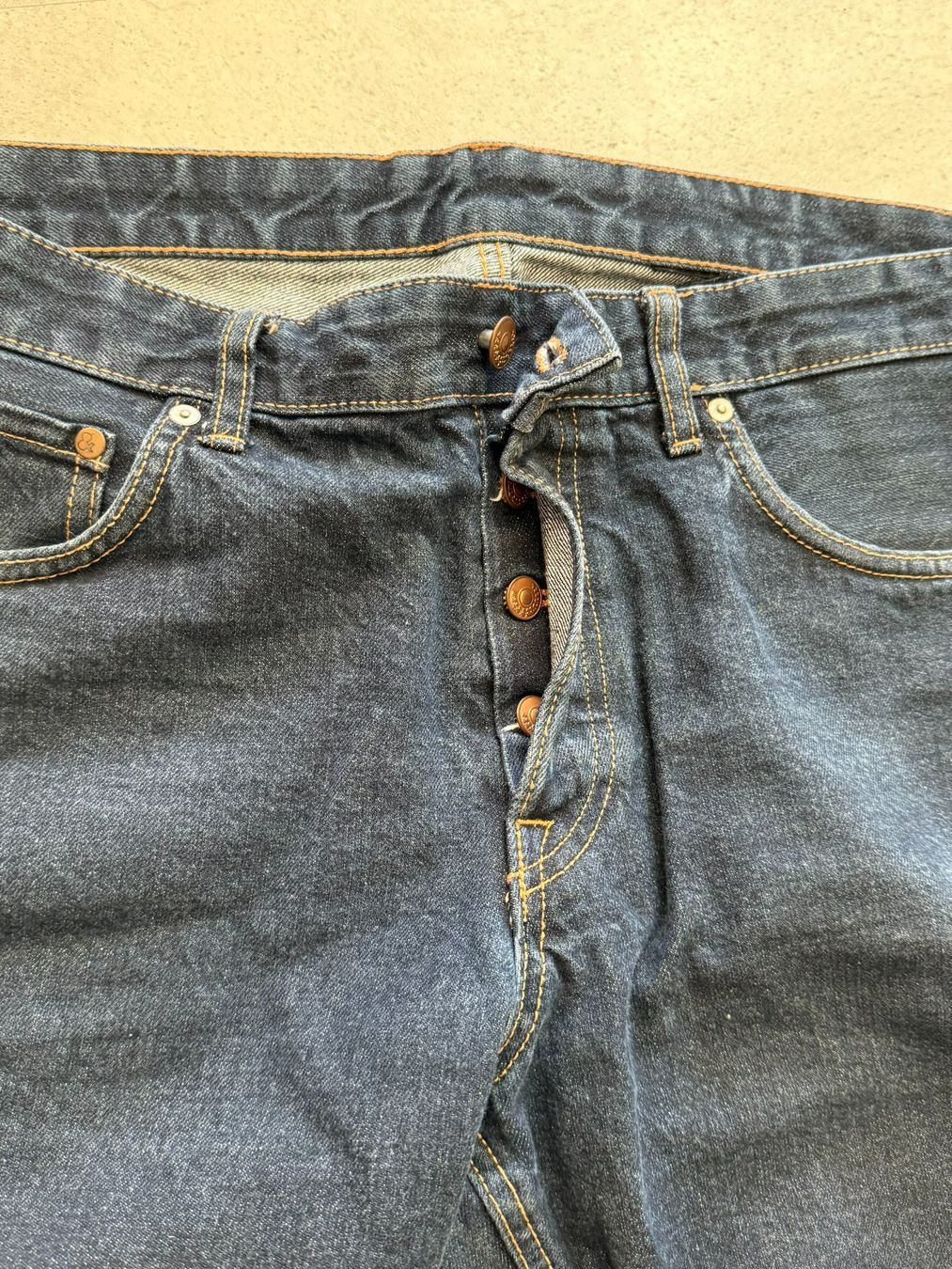 H&M Jeans: H&M / Shorts / Jeans – Usato da Kirchberg BE venduto da Noelstr 3