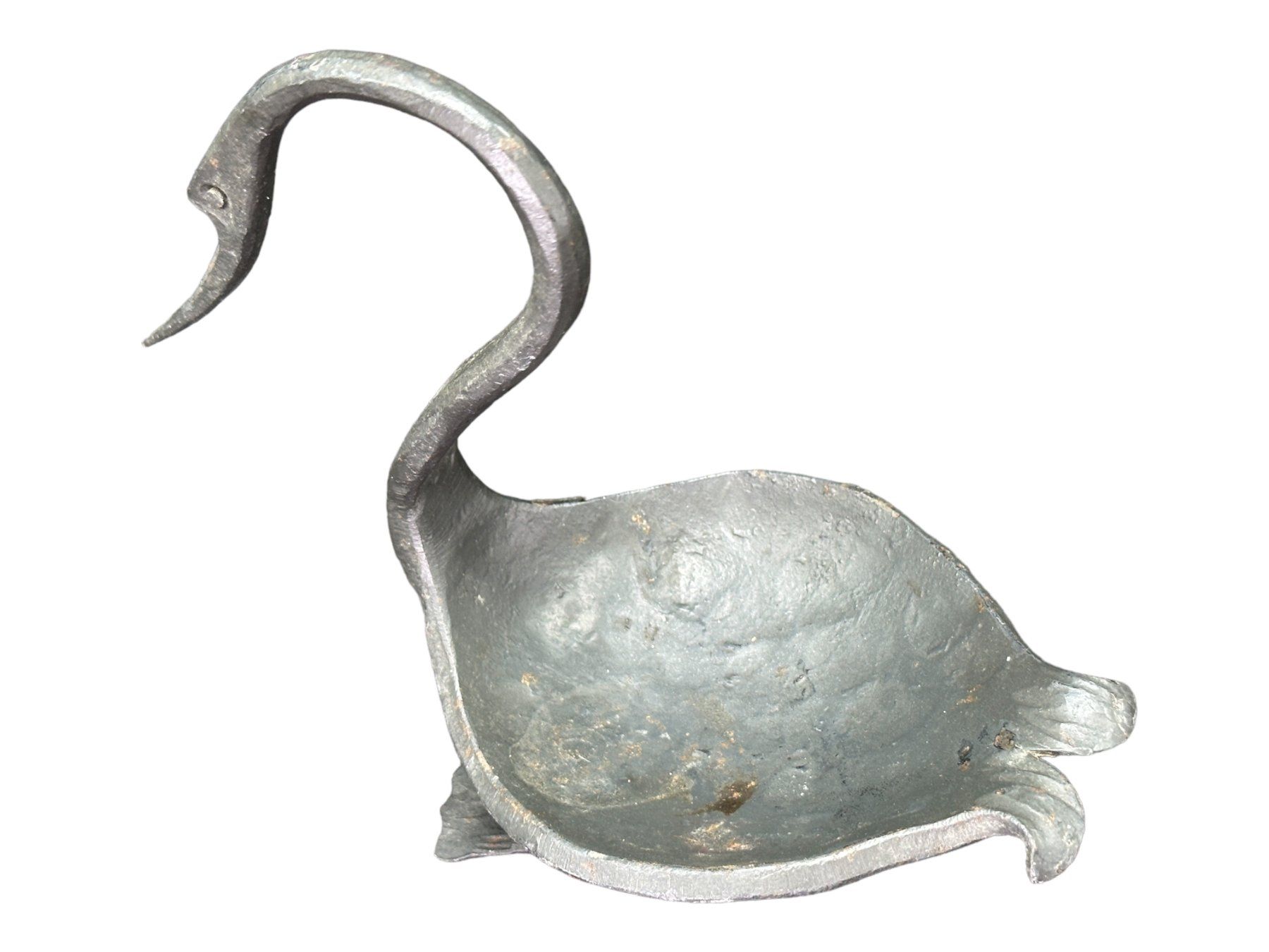 Piatti di portata: Superbe vide poche cendrier cygne en fer forgé – Usato da Morges venduto da deco.vintage 3