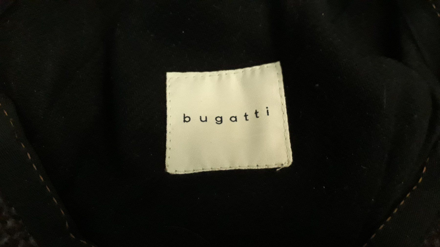 Bugatti Copricapi, berretti & cappellini: Bugatti Mütze für Herren – Usato da Stäfa venduto da Supertramp73 1