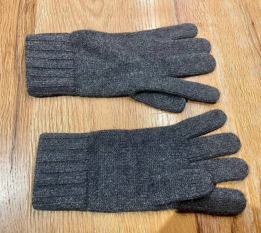 Guanti & manicotti: Kaschmir Handschuhe NEU Grösse 7.5 – Nuovo e nell'imballaggio originale da Fehraltorf venduto da Marlene4 1