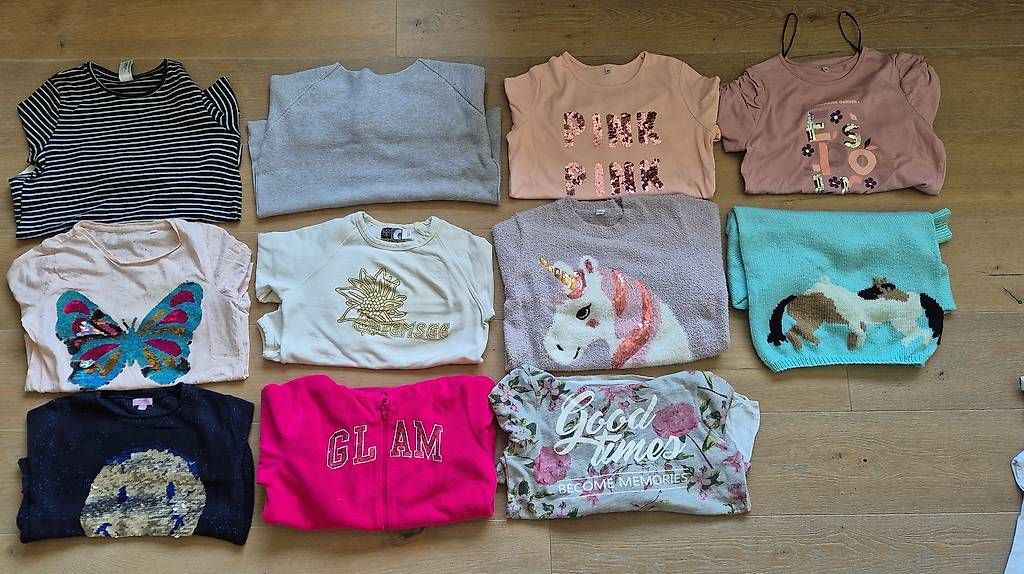Lotti & Set di vestiti: Diverse Kleider Gr. 146/152 – Usato da Hagneck venduto da Excite3 2