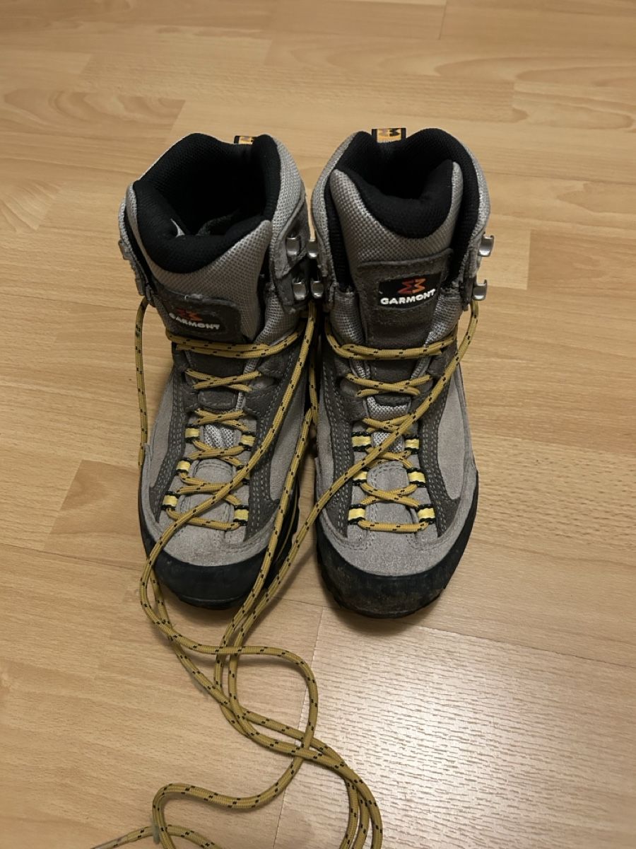 Garmont Scarpe da donna: Garmont Wanderschuhe, Grau, Grösse 37,5 – Usato da Vaduz venduto da Snooki6