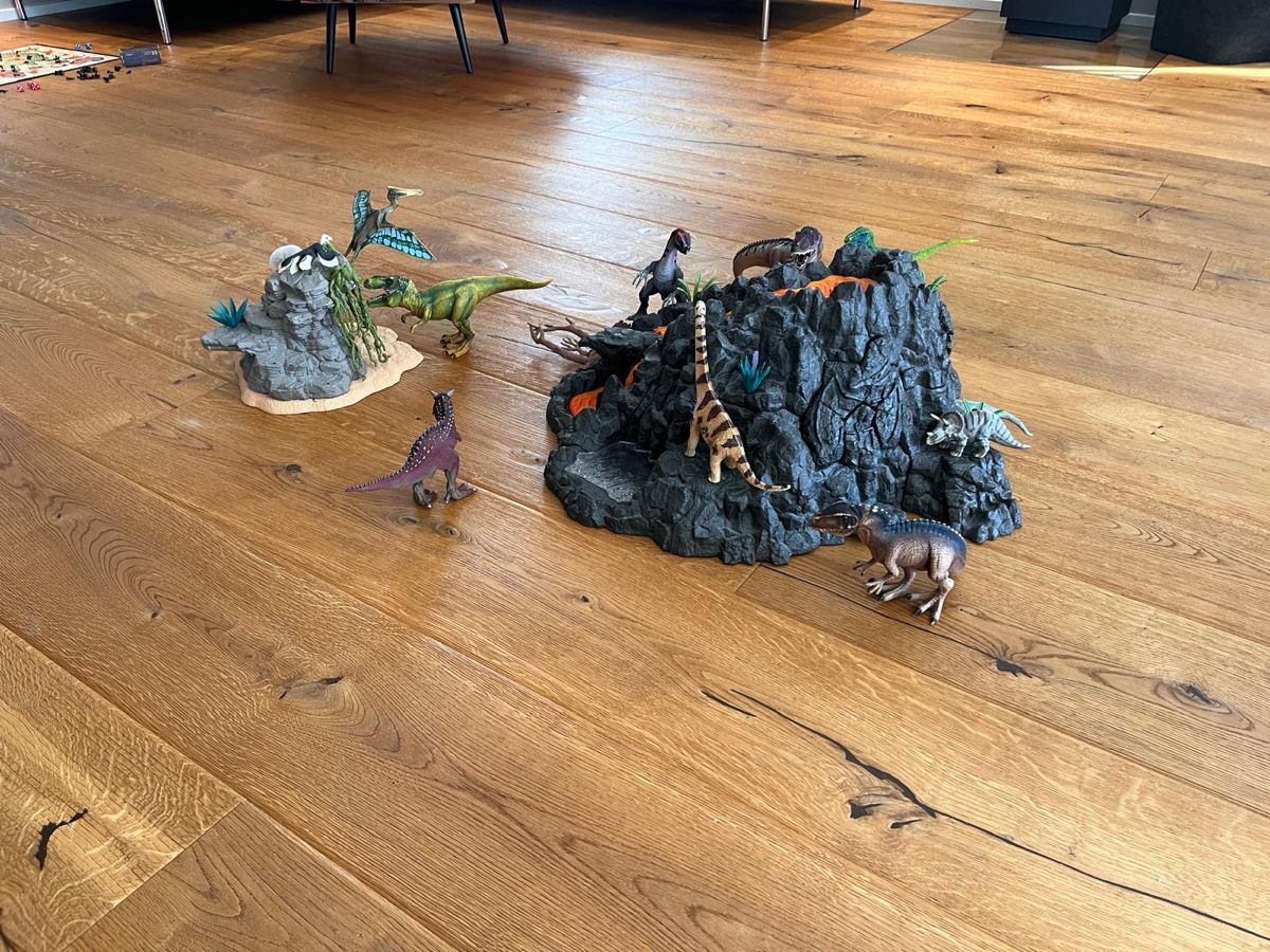 Schleich Giocattoli: Schleich Set 14 Dinosaurier mit Vulkanlandschaft – Usato da Reinach BL venduto da Tsausr 1