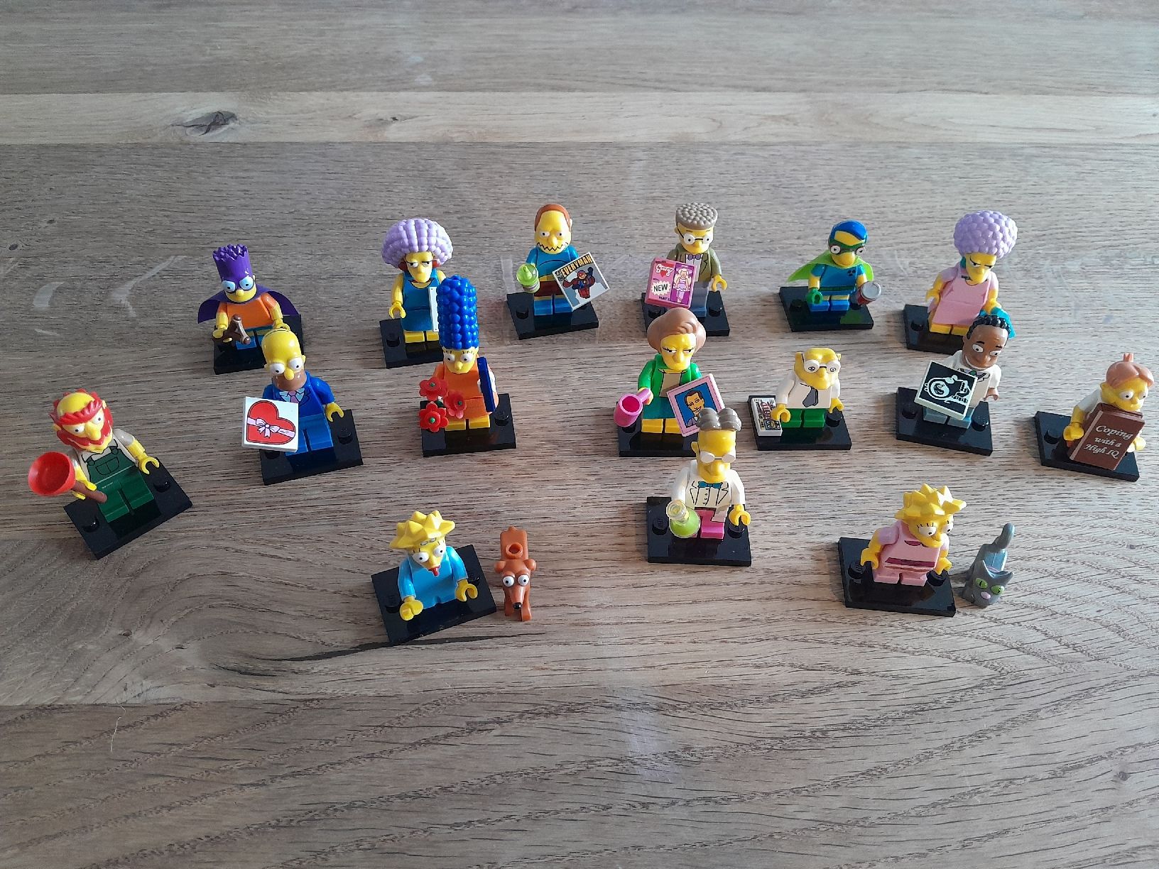 Lego Giocattoli: Lego minifigures Simpsons série 2 – Usato da Bercher venduto da tonicee