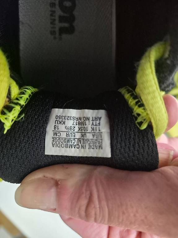 Scarpe per ragazzi: Jungs Tennisschuhe 28 2/3 – Usato da Otelfingen venduto da Adnil02 2