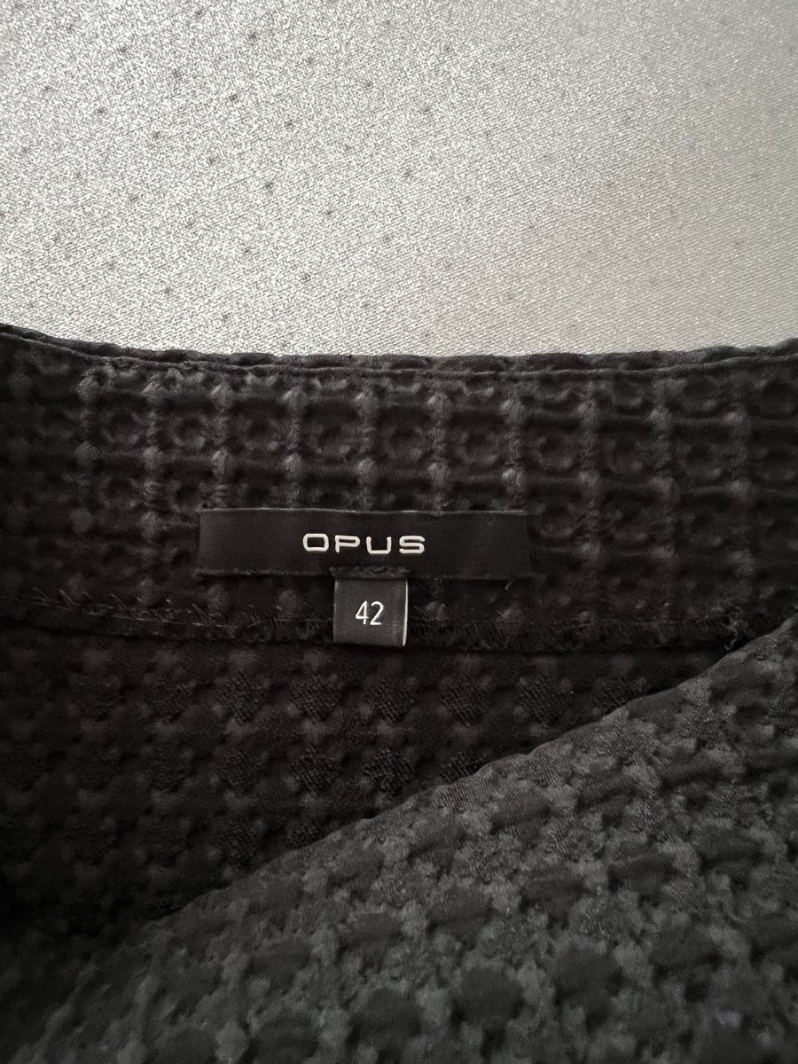 Opus Maglioni & Felpe: Opus Pulli – Nuovo (secondo la descrizione) da Kloten venduto da pae_wq5j 3