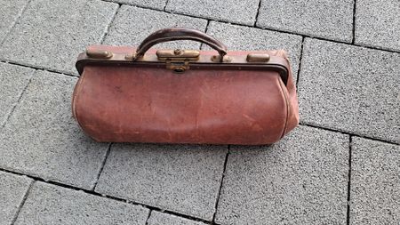 Gladstone Tasche mit Werkzeugen Vintage Leder gebraucht