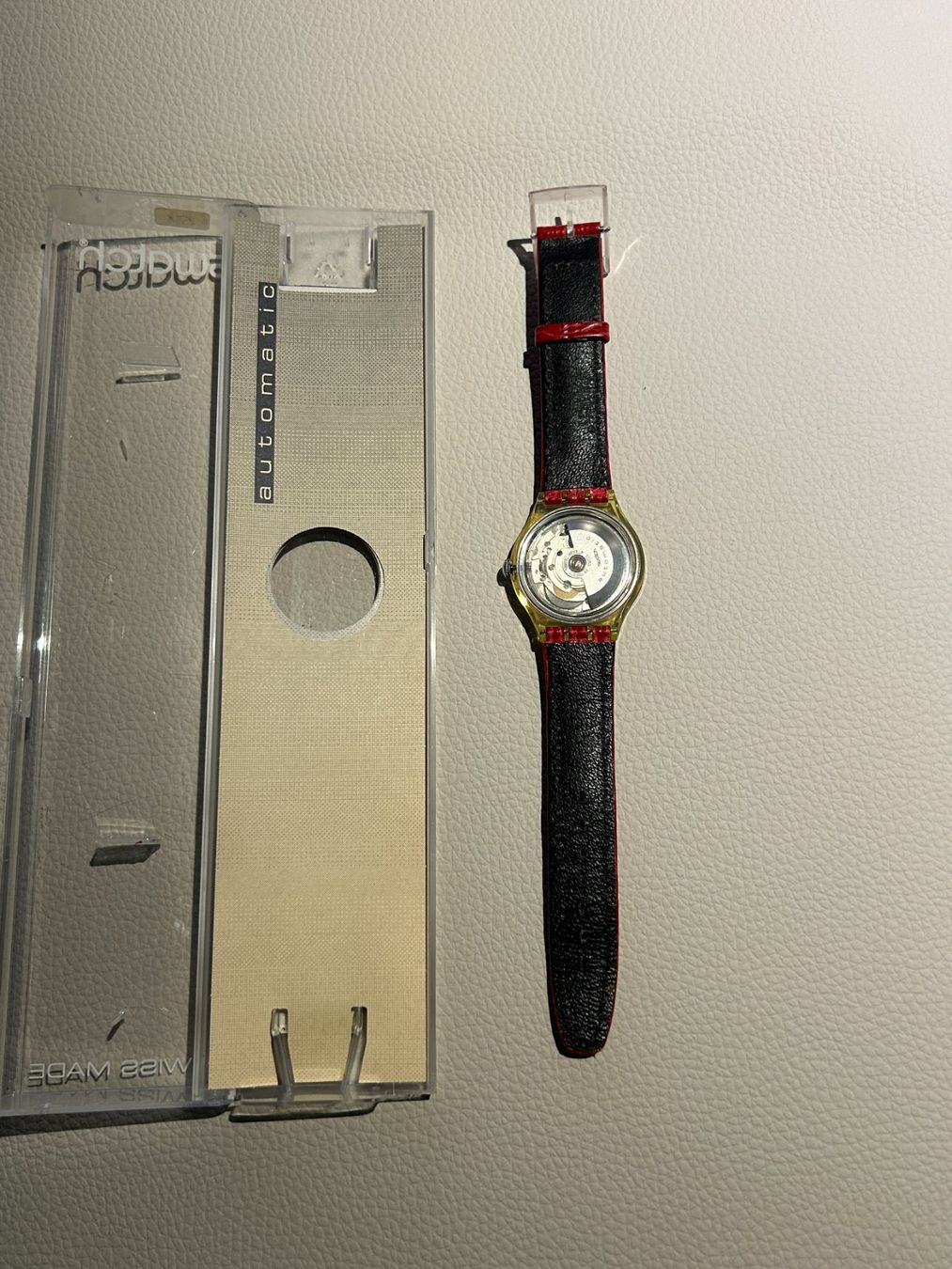 Swatch Uhren: Swatch Red Ahead SAK101 Automatic vintage – Gebraucht aus Basel von arm_gf7p 6