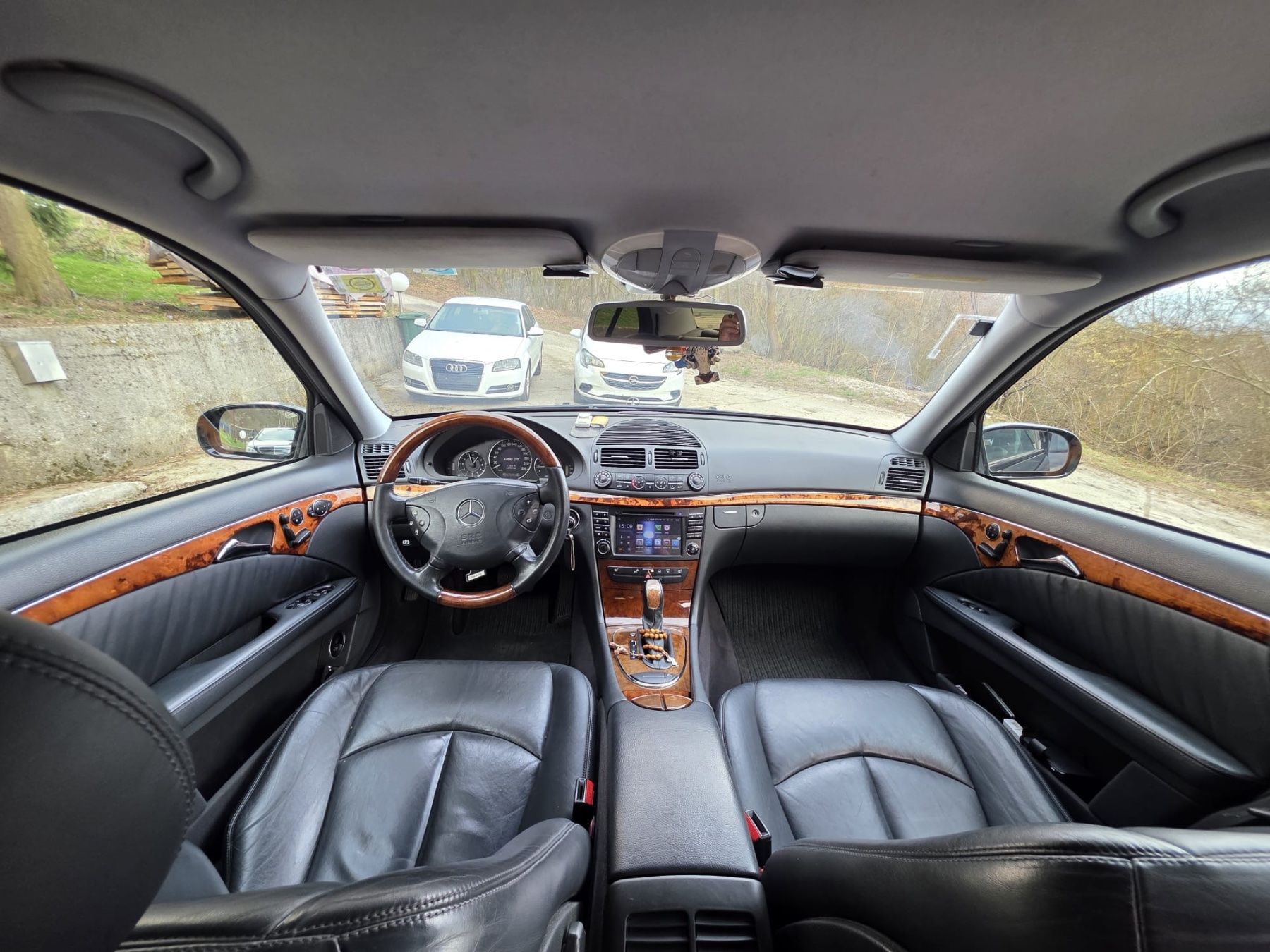 Mercedes-Benz Automobili: E-CLASSE Mercedes – Usato da Olten venduto da MirelaM01 3