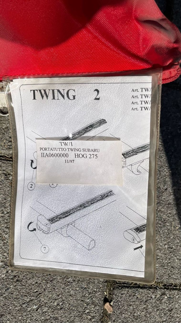 Barres de toit: SUBARU TWING Dachträger – Neuf avec emballage d'origine à Altendorf par Sonnensch5 1