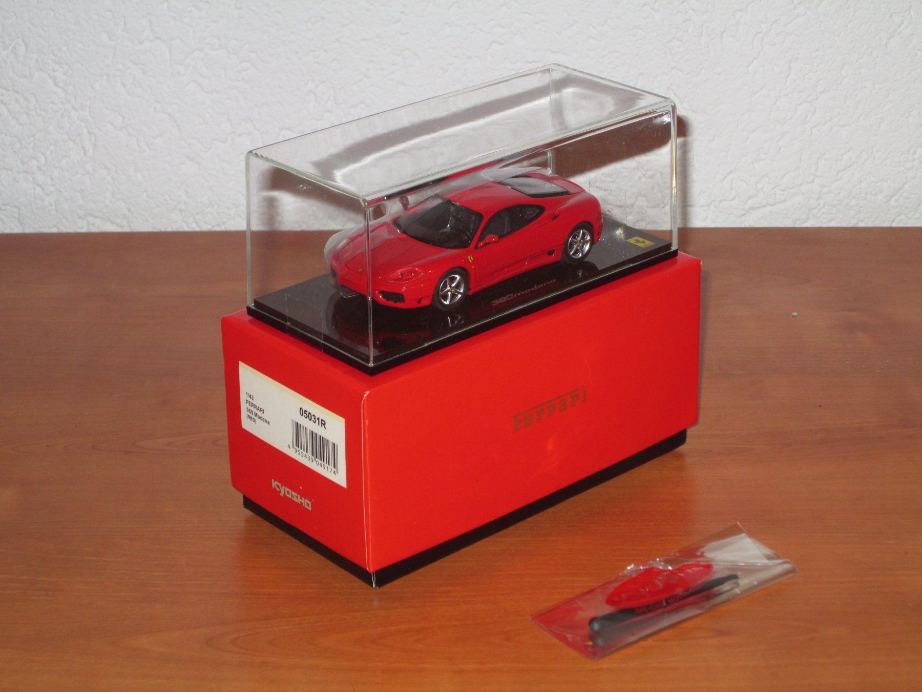 Kyosho Modellini d'auto: Kyosho Ferrari 360 Modena red  1/43 – Nuovo e nell'imballaggio originale da Bonfol venduto da zagato43e 5