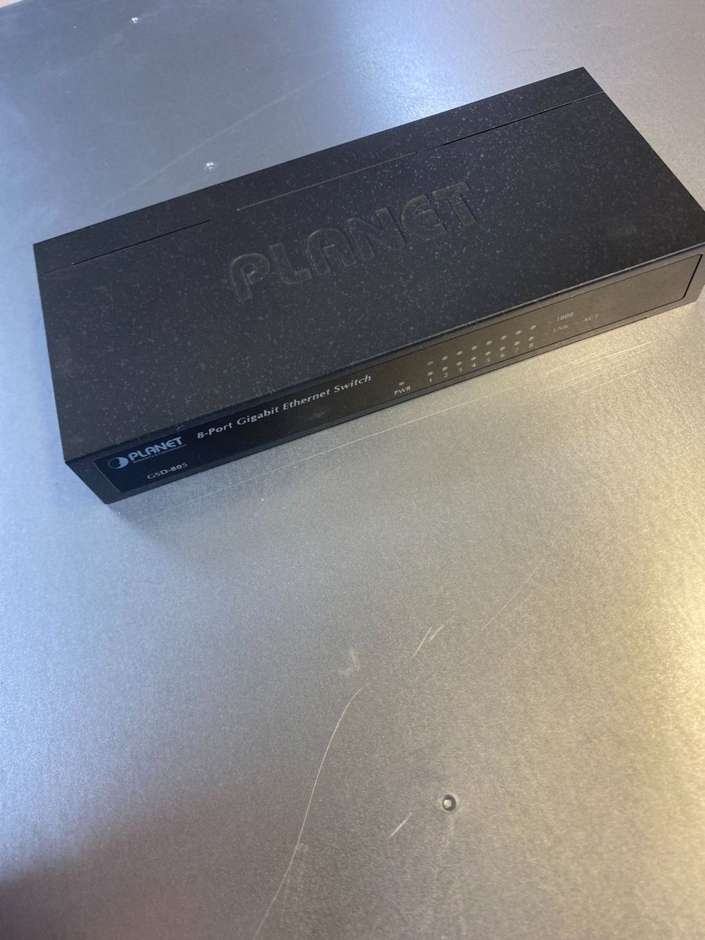 Hub & Switch: Planet GSD-805 v2 (8 Port) – Usato da Zizers venduto da Digitag0 1