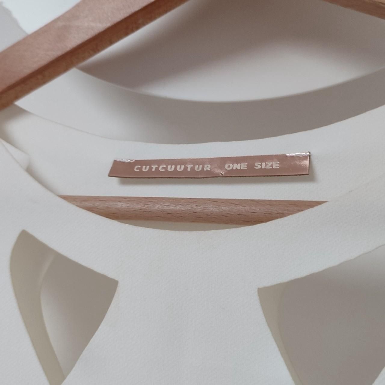 Top: Cooles weisses Crop-Top – Nuovo (secondo la descrizione) da Gattikon venduto da ninuska13 4