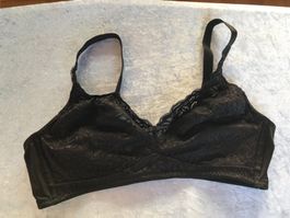 Schwarzer BH von TCM, Grösse 90C, mit Spitze,