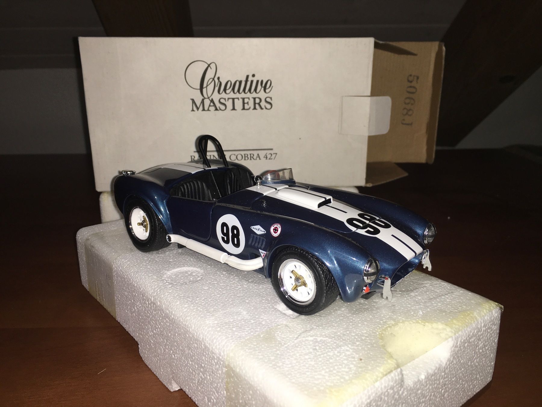 Shelby Collectibles Modellini d'auto: Shelby Cobra 427 Racing von Creative Masters – Nuovo (secondo la descrizione) da Wohlen AG venduto da PrivatSammlung 4