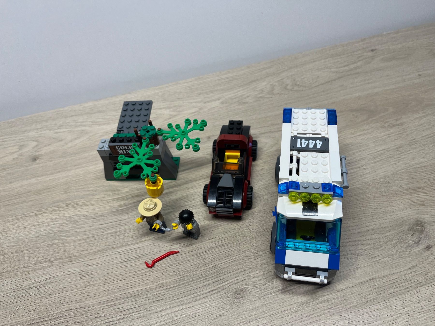 Lego Kit di costruzioni: Légo 4441 "Police Dog Van" complet de 2012 – Usato da Courgenay venduto da Kolfree 3