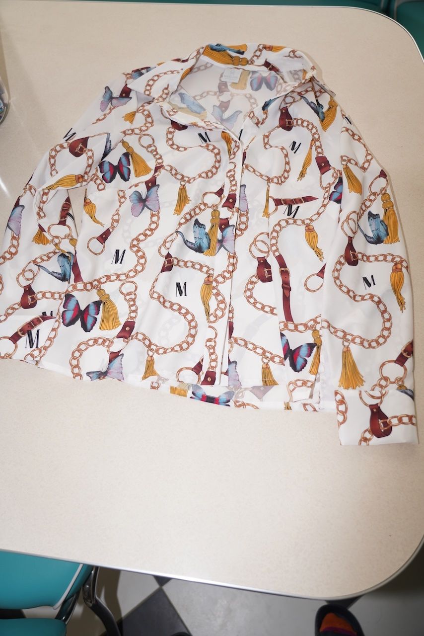 Madeleine Blusen: Elegante Seidenbluse Madeleine Gr. 42, bunt – Gebraucht aus Engelburg von MarcelR01